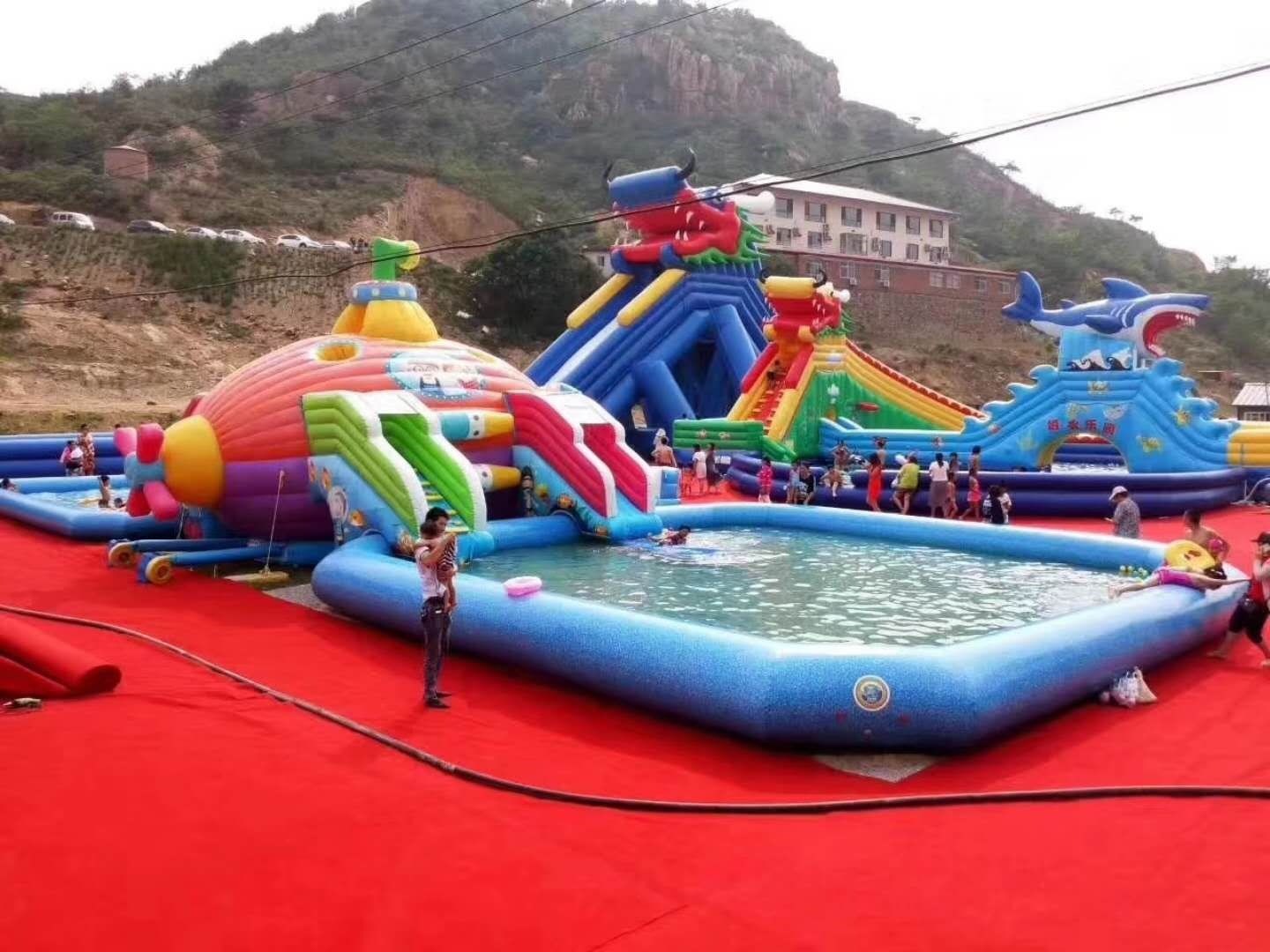 漳州深海潜艇充气水上乐园